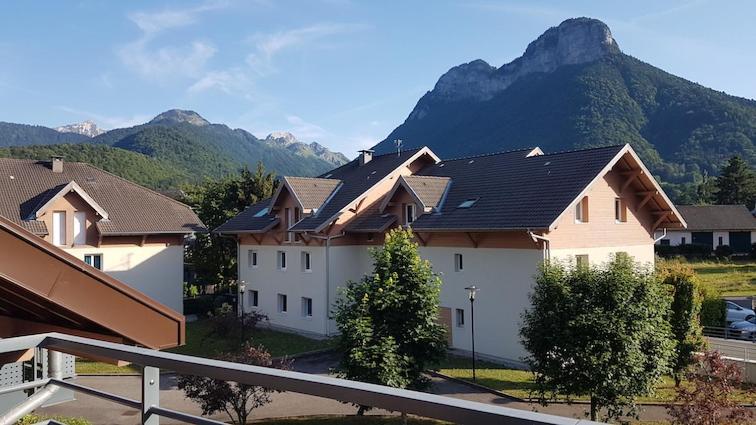 Appartement Plein Centre Village, Vue Montagnes, Proximite Immediate Lac Doussard Eksteriør billede
